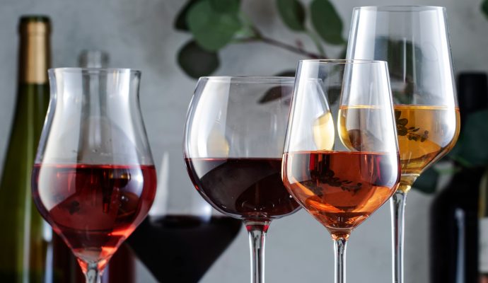 Wine,Glasses,And,Bottles,Assortment.,Red,,White,,Rose,Wines,On