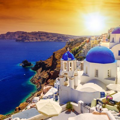 Beautiful,Sunset,Over,Oia,Town,On,Santorini,Island,,Greece