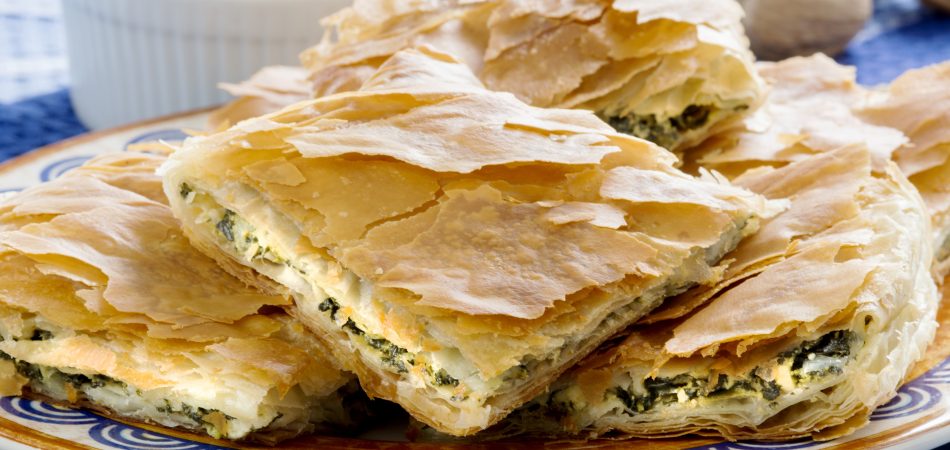 Spanakopita,,Greek,Spinach,Pie,With,Feta,Cheese,And,Filo,Party