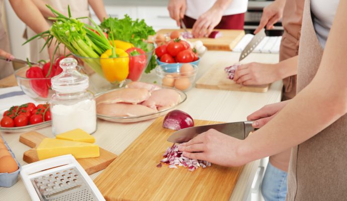 greek-cooking-class-milos-onion-preparation.jpg
