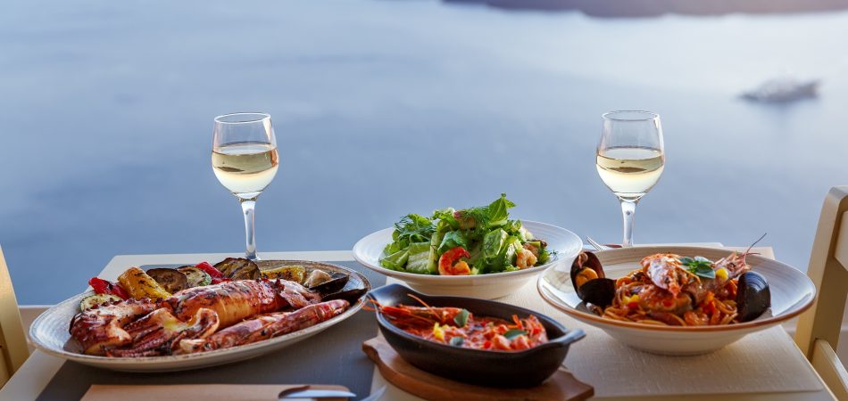 Dinner,For,Two,In,A,Restaurant,Overlooking,The,Sea,And